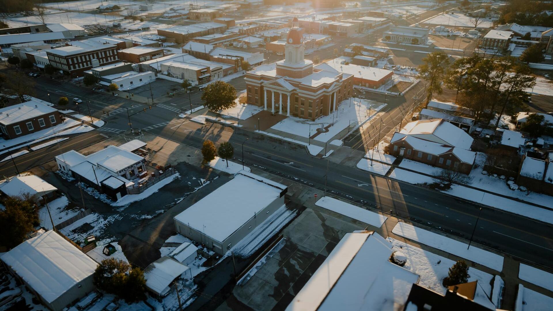 christopher-vega-uu9qzym7ttm-unsplash